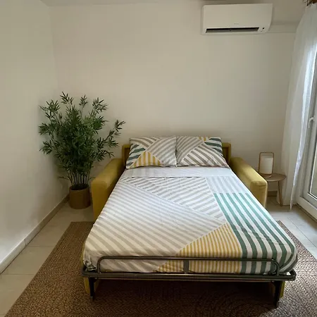 Apartmán Joli Climatise Avec Terrasse Au Calme Nice