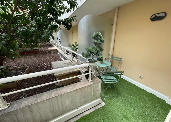 Apartmán Joli Climatise Avec Terrasse Au Calme